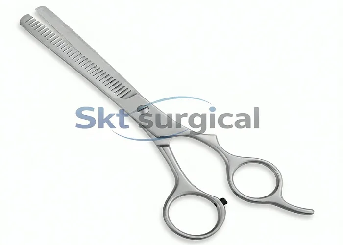 Texturizing Shears with Teeth: How They Work and How to Choose a Pair
